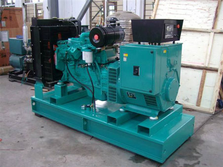泗水200kw康明斯柴油发电机组图片 泗水200kw康明斯柴油发电机组图片